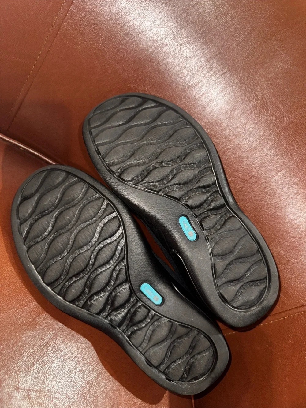 Bzees Slip On Flats Size 7.5 Great Condition